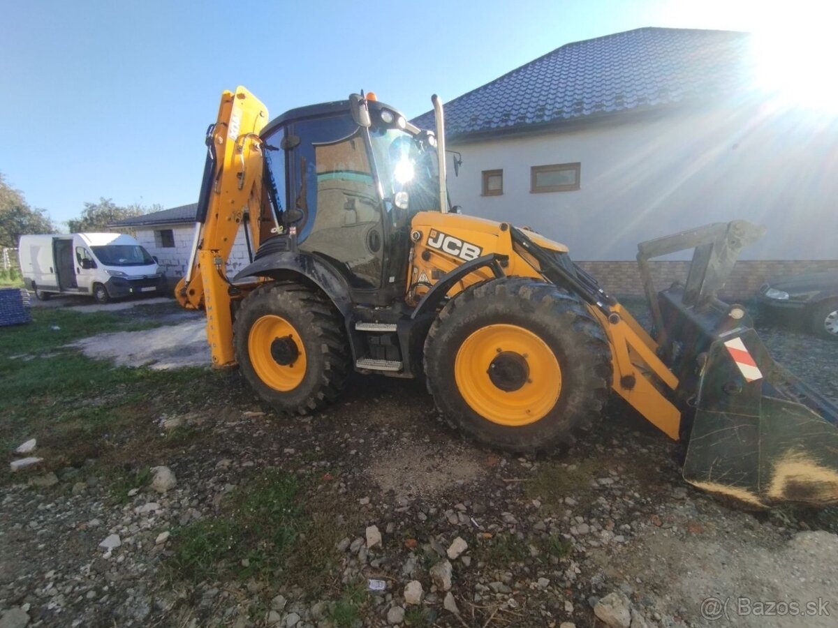 Výkopové prace traktorbagrom JCB 4CX