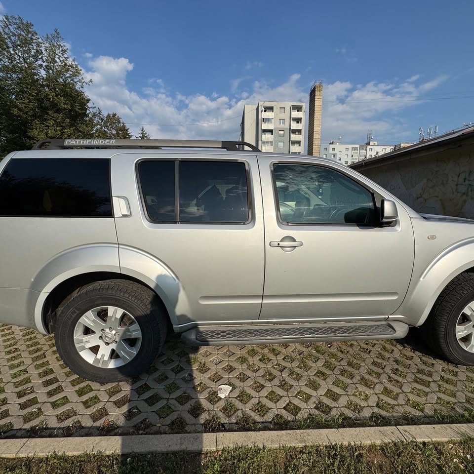 Nissan Patfinder 2.5