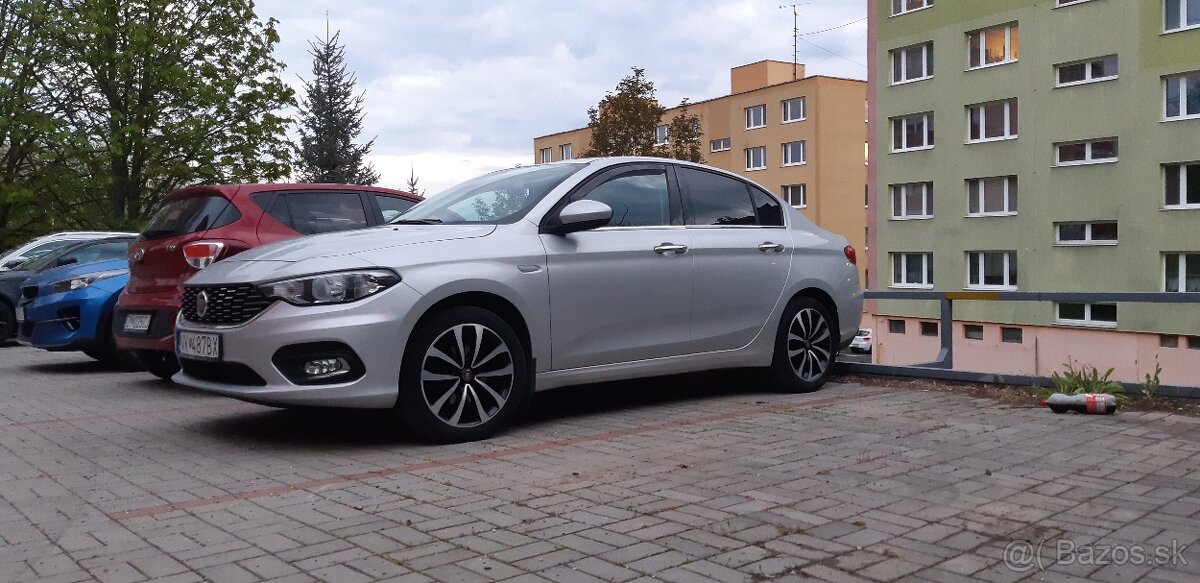 Fiat Tipo 1,4 benzín 70kw rv 2016