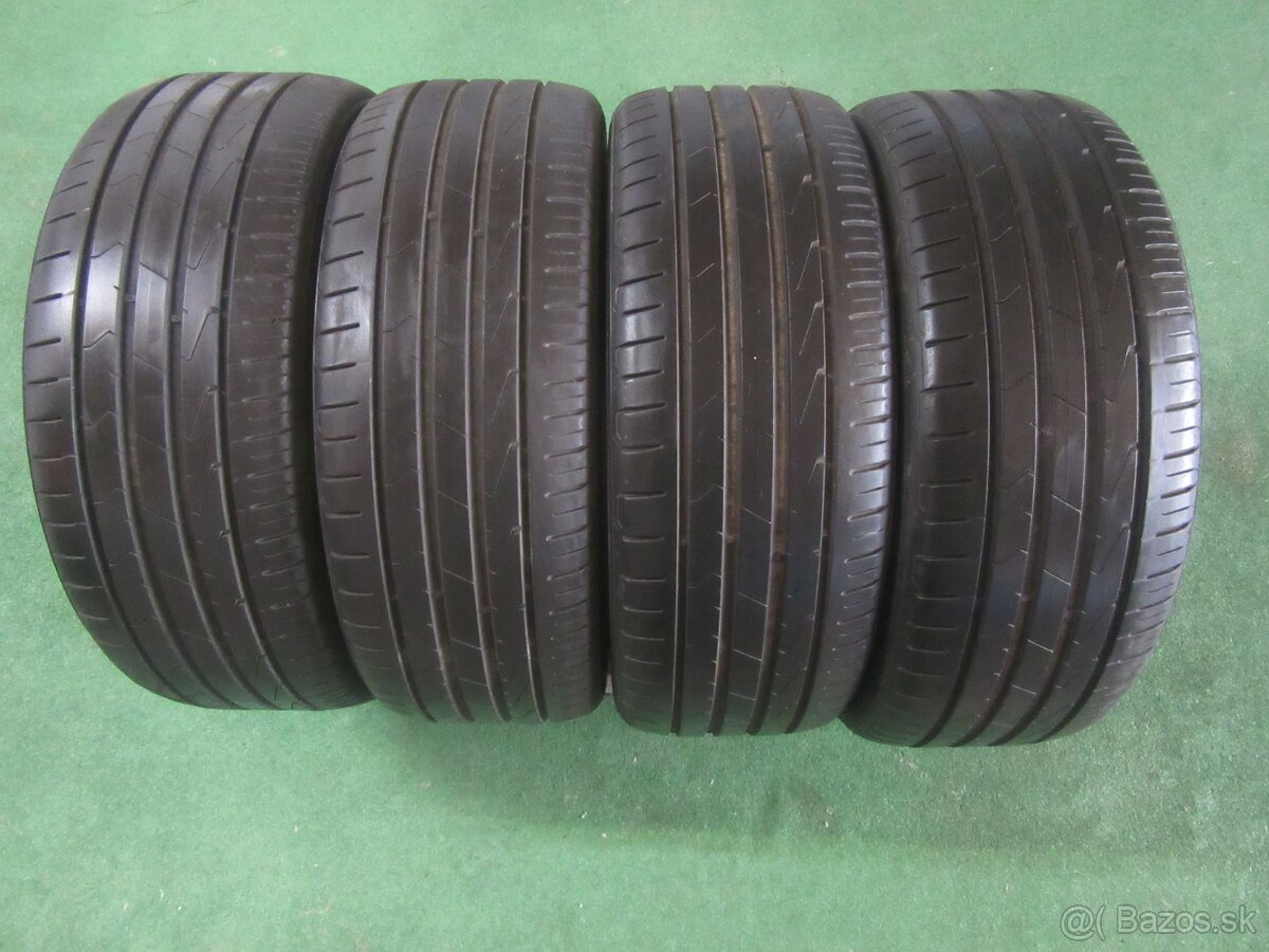 Letné pneumatiky 215/45R18 Hankook