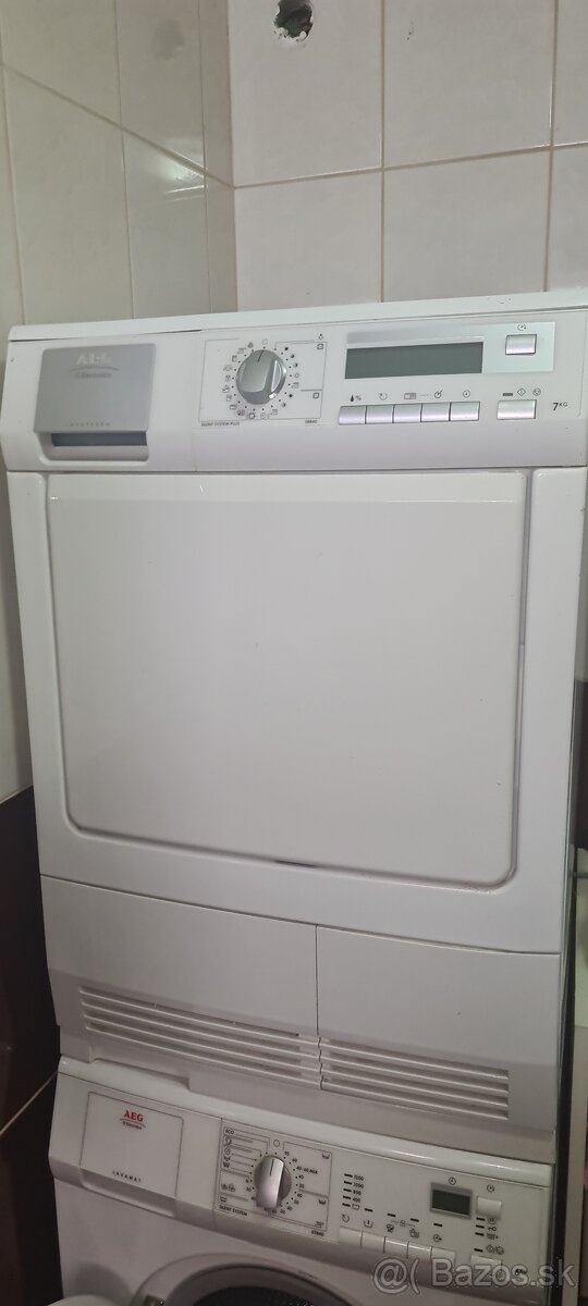 Susicka AEG Lavatherm 58840 (mozna kupa aj s prackou)