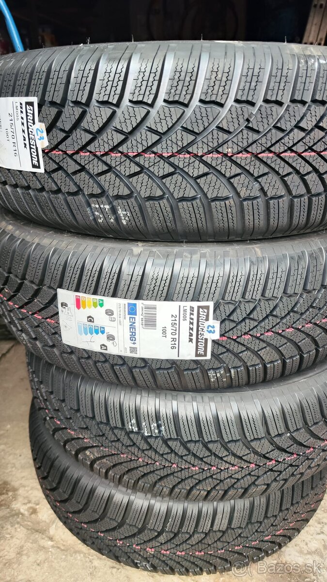 Zimné pneumatiky 215/70 R16