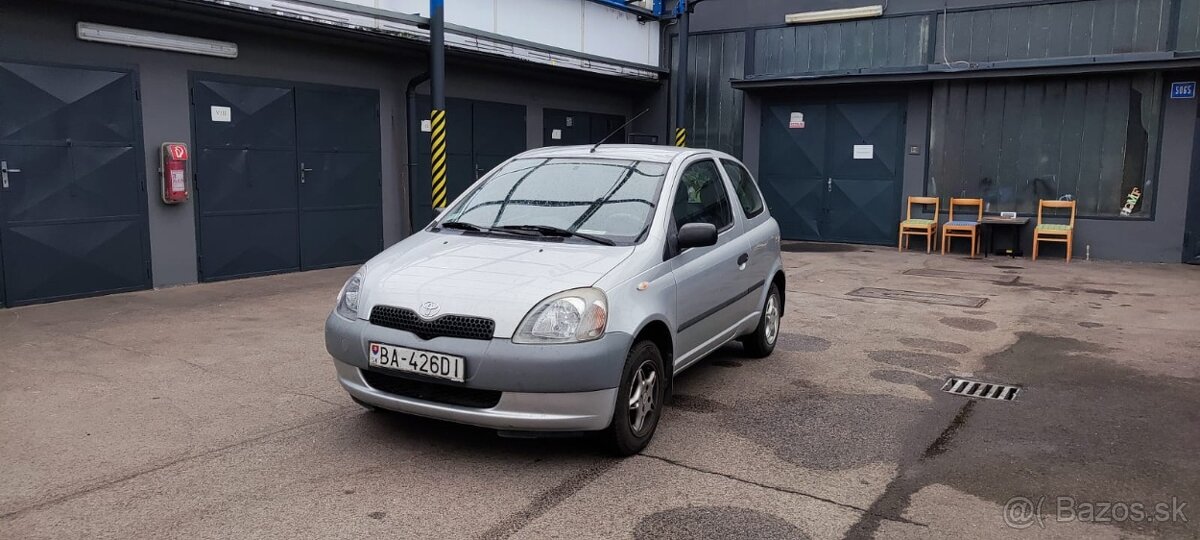 Toyota Yaris 1.0 VVTi, 3dv. r.v. 1999