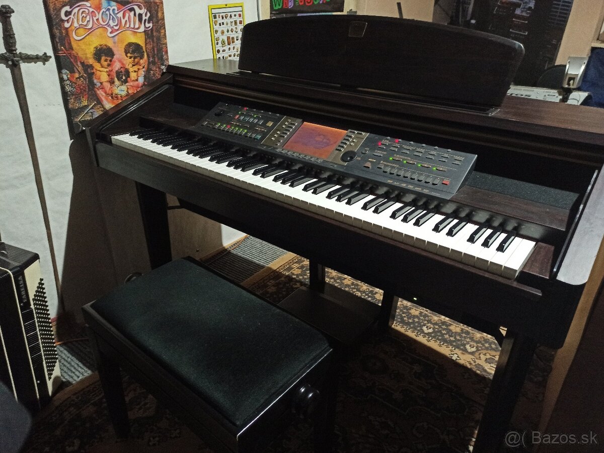 Digitálne pianino YAMAHA Clavinova CVP-207