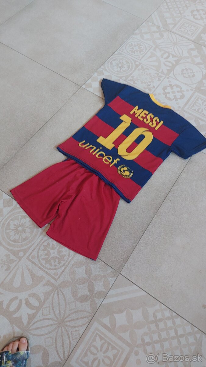 Predam dres Messi na 4-6r.