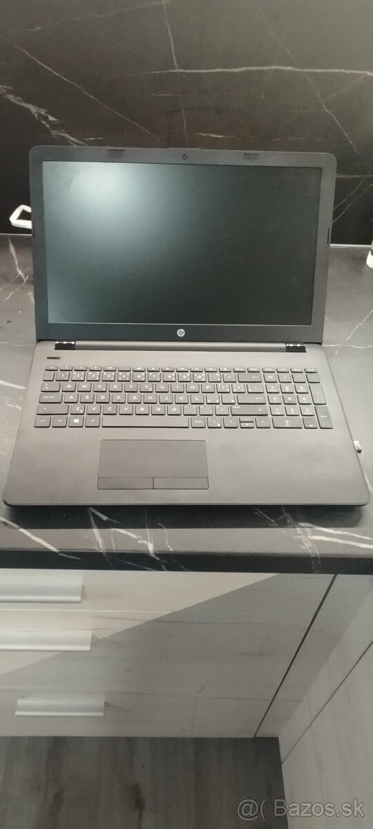 Prodám notebook-laptop HP,