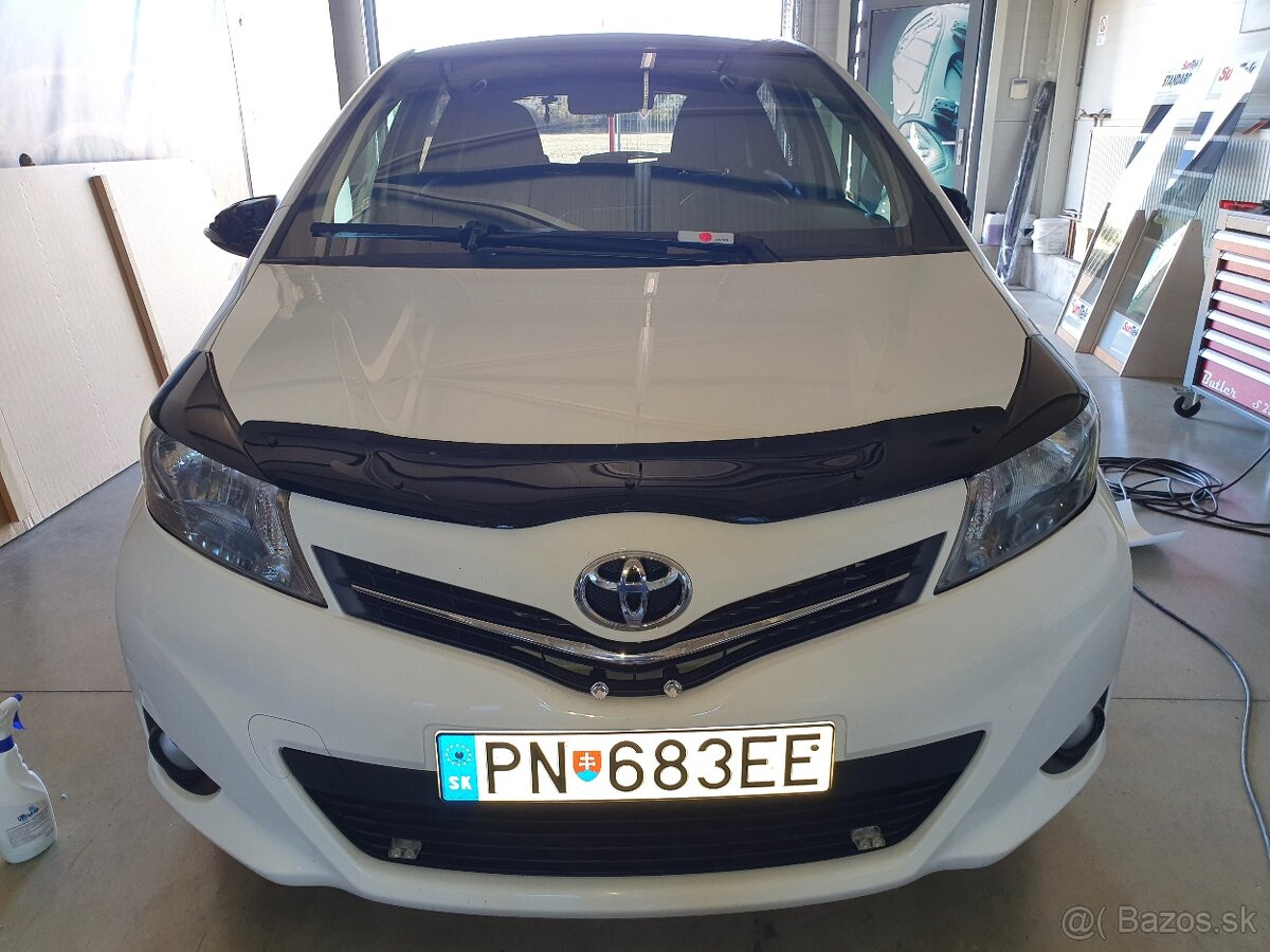 Toyota yaris 1,33 73kw 99ps biela zachovale auto