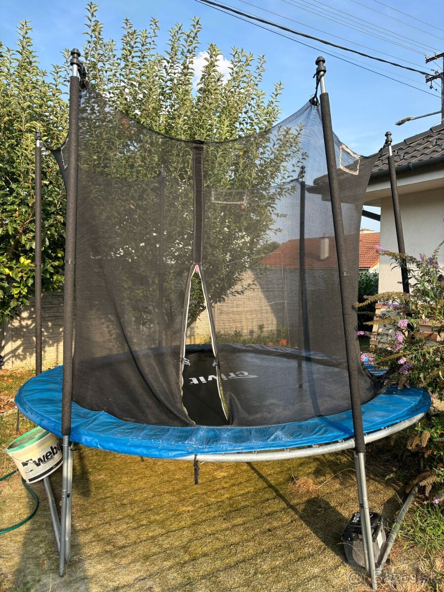 Predám trampolínu CRIVIT 305 cm.