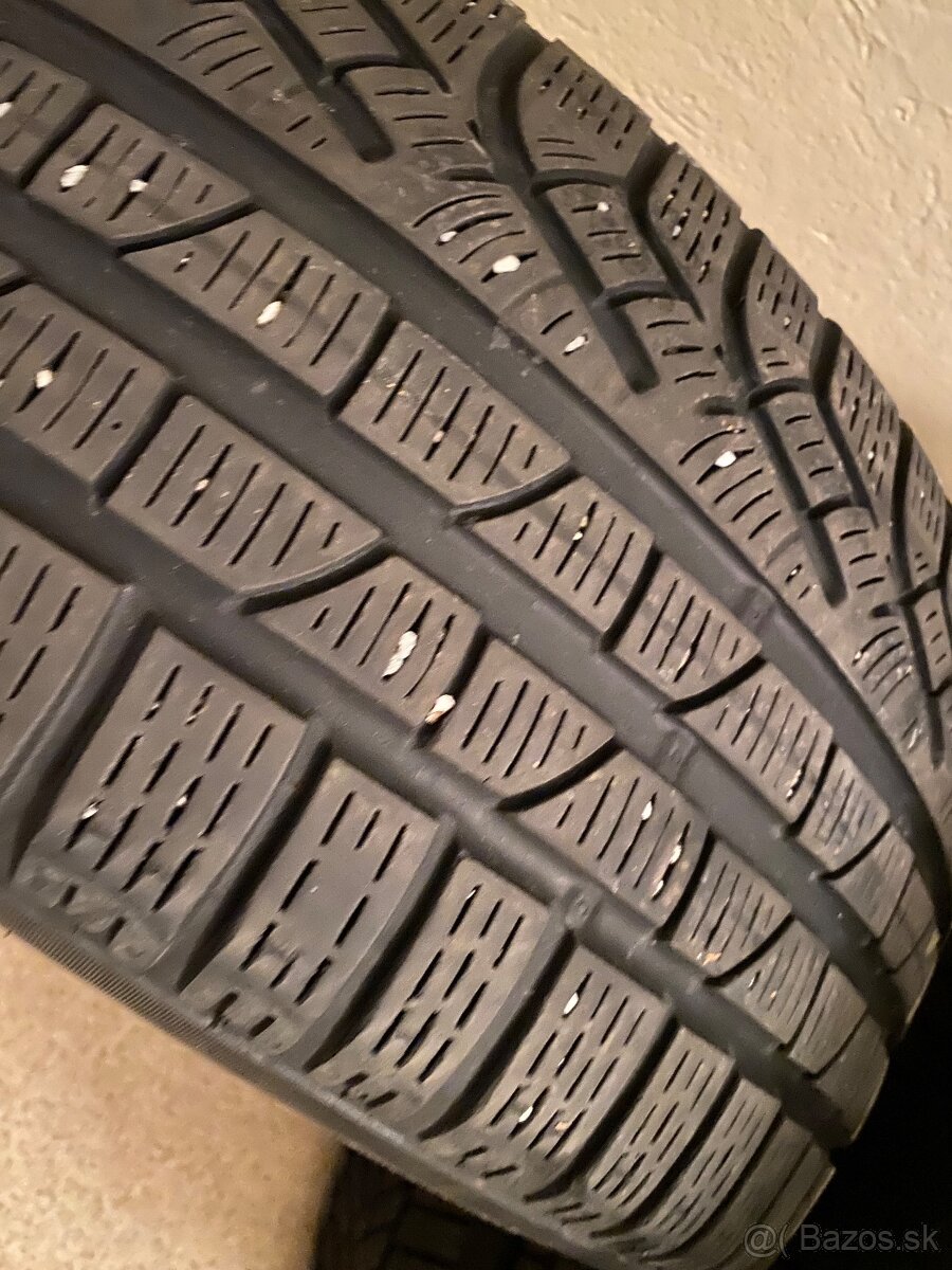 235/45 r18 Pirelli 2kusy