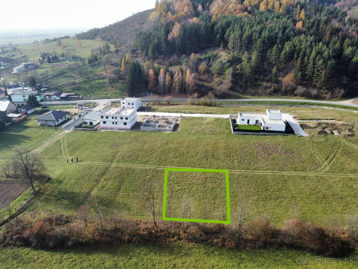 Stavebný pozemok / 750 m2 / Nededza -Žilina