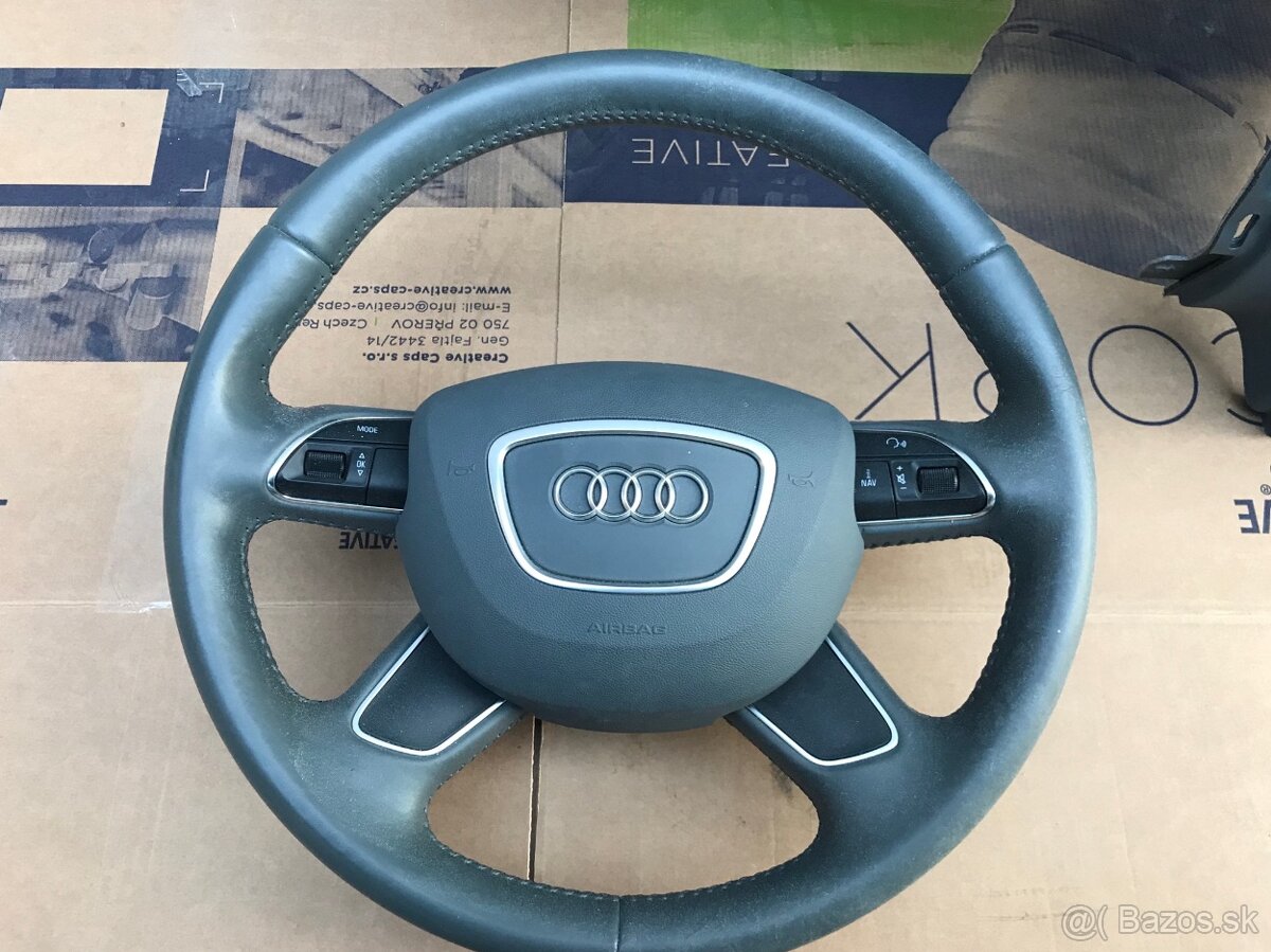 AUDI VOLANT ŠEDA FARBA