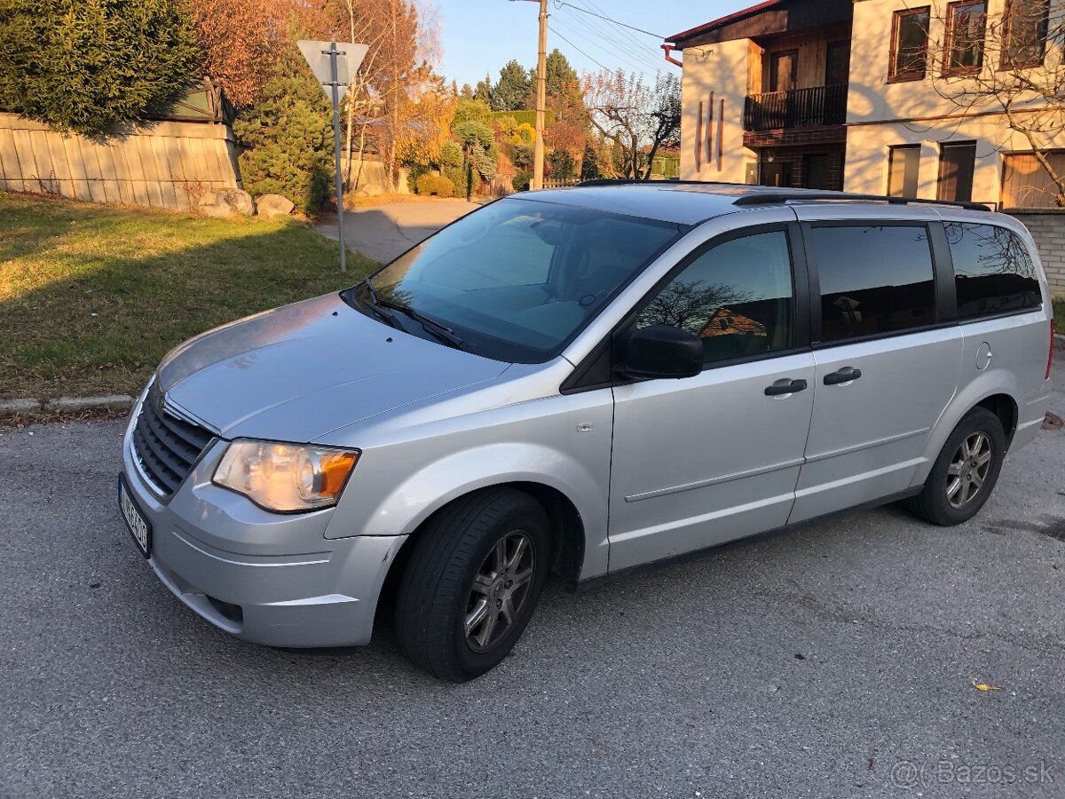 Chrysler Grand Voyager 2,8 CRD