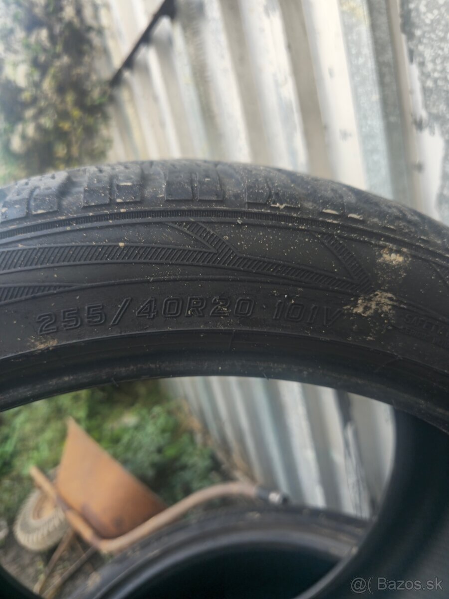 Zimne Pneumatiky 255/40 R20