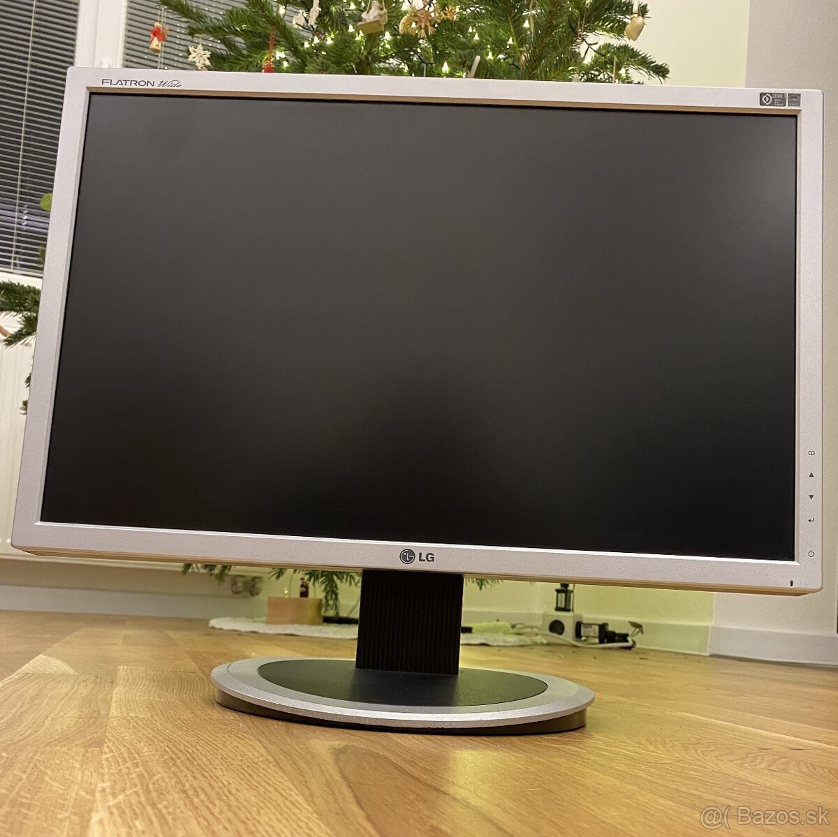 LCD monitor LG