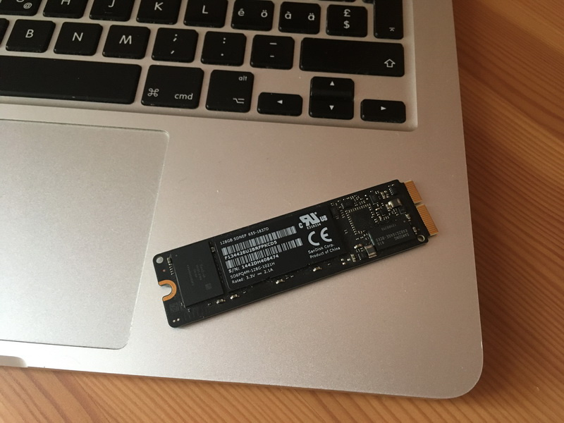 Apple SSD disk 128GB