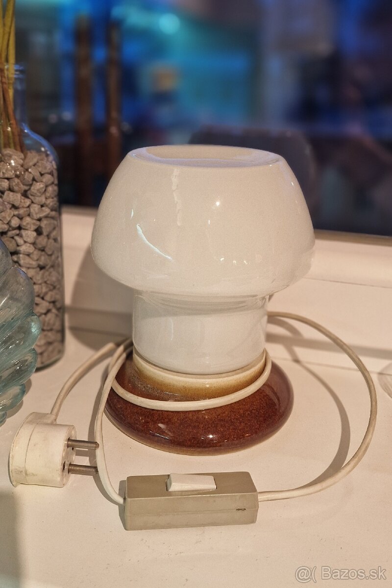 Retro porcelánová lampa