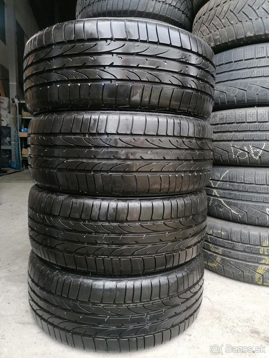 Letné pneu = 215/45 R17 = BRIDGESTONE