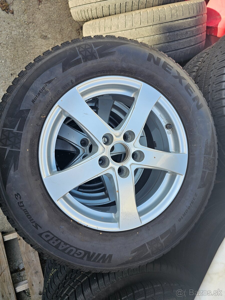 FORD KUGA ZIMNA SADA 235/60 R16