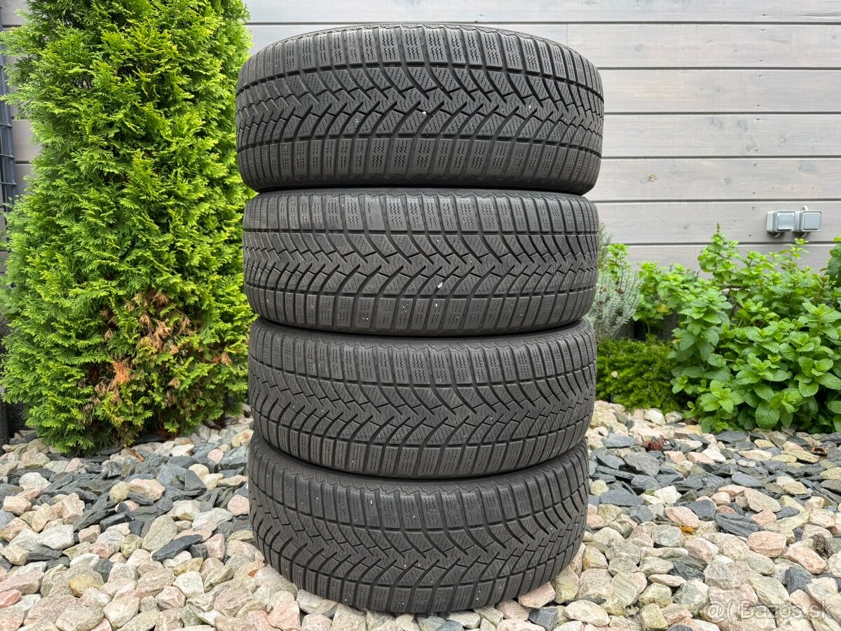 205/55 R16 94H XL