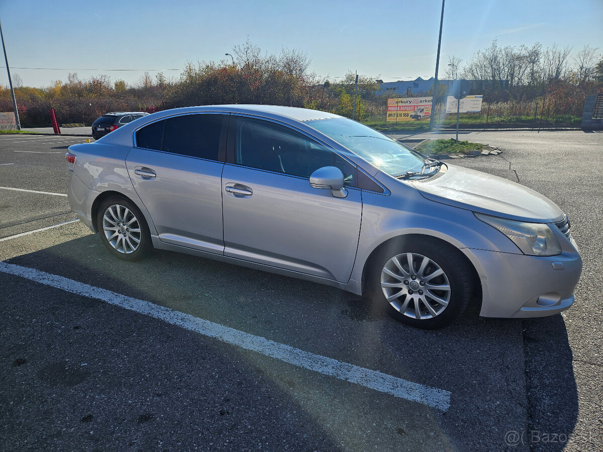 Toyota avensis 2.0 Diesel 93 kw