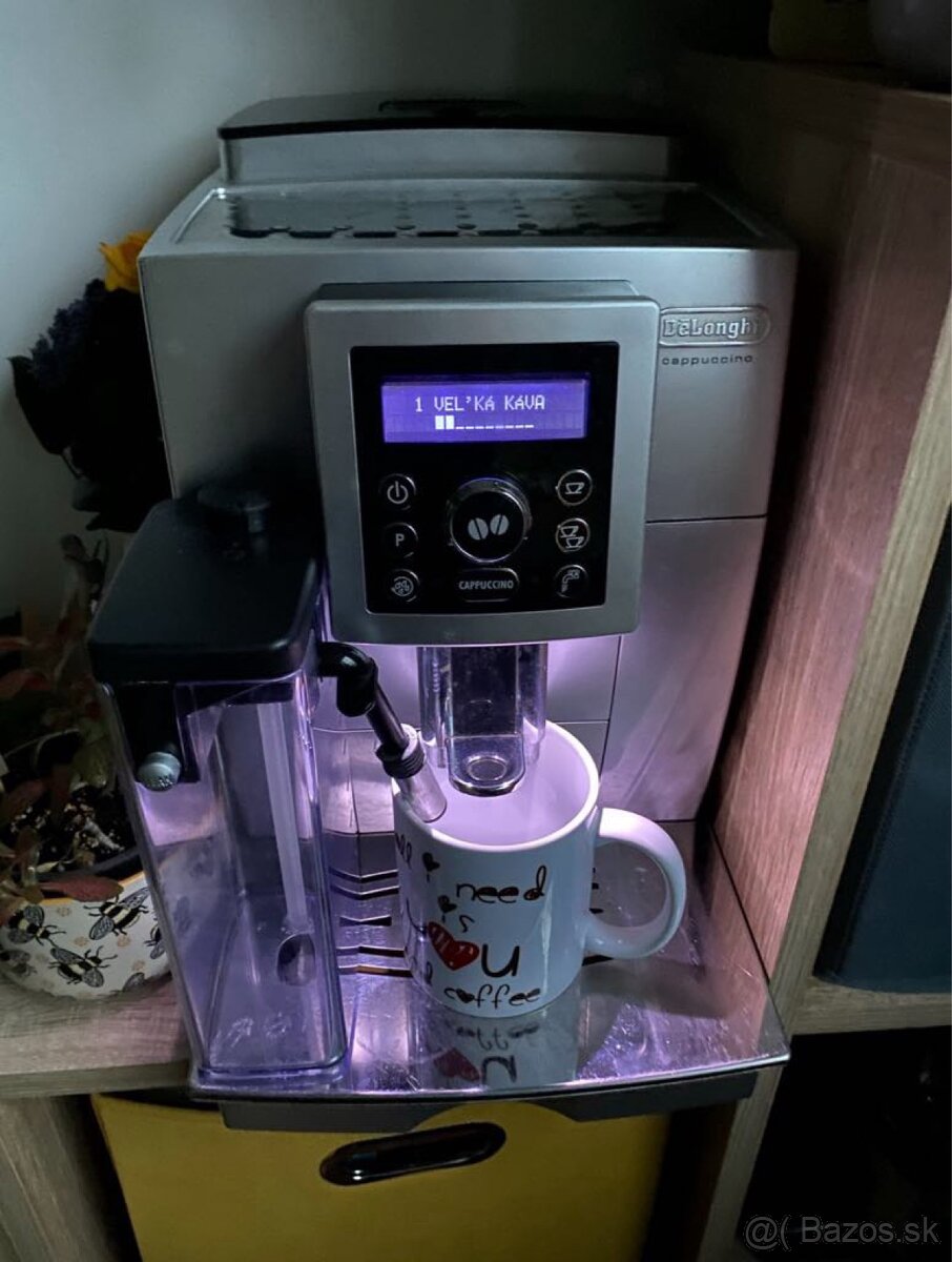 Kávovar delonghi