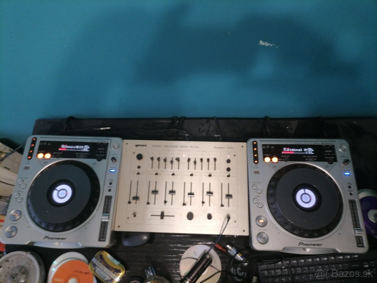 2x Pioneer CDJ800MK2 + 2 Mixážne pulty + kufor