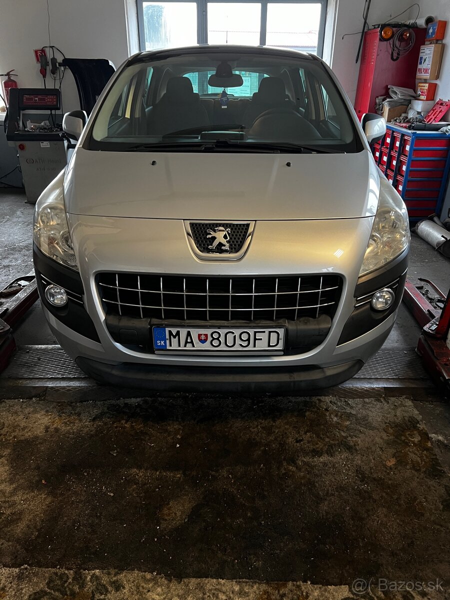 Predam vymenim za väčšie Peugeot 3008,1,6 benzin