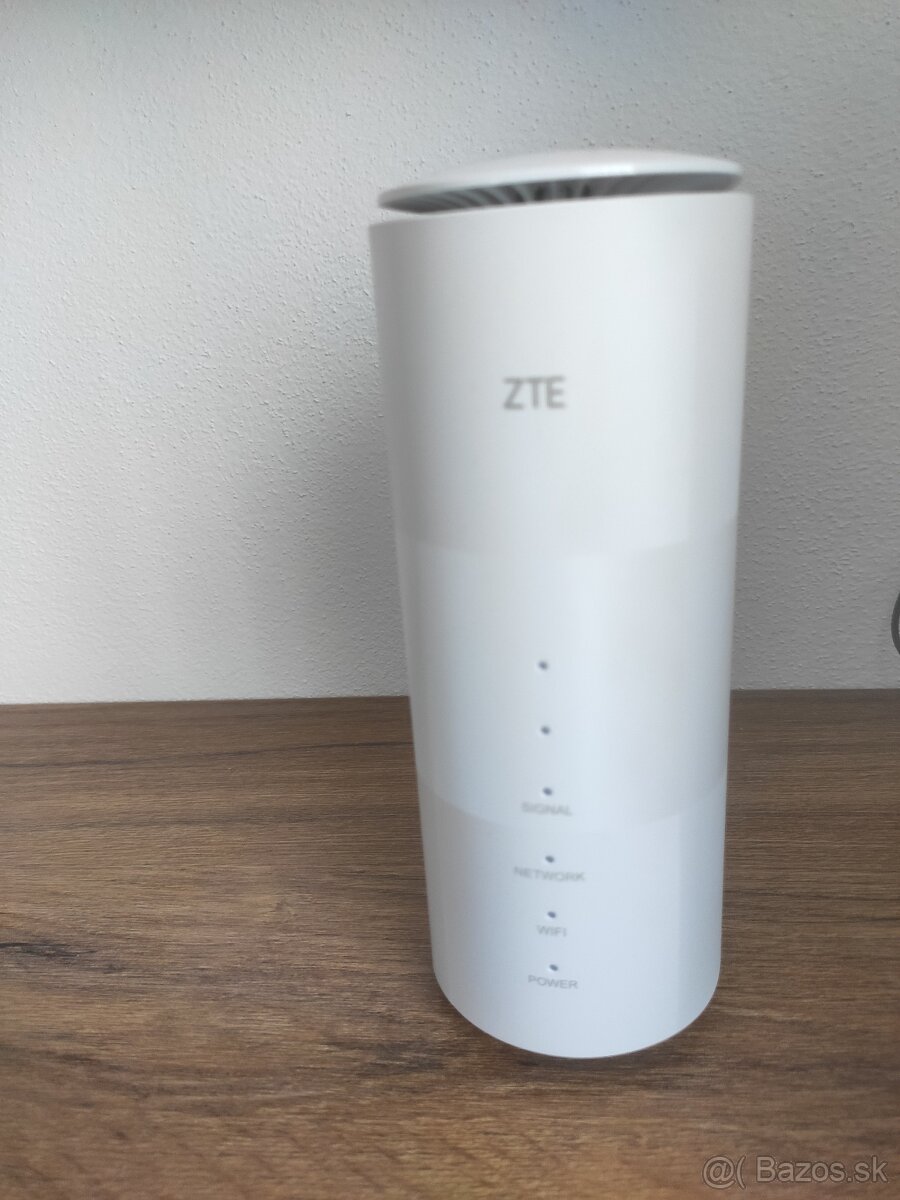 ZTE MC801A Wifi router