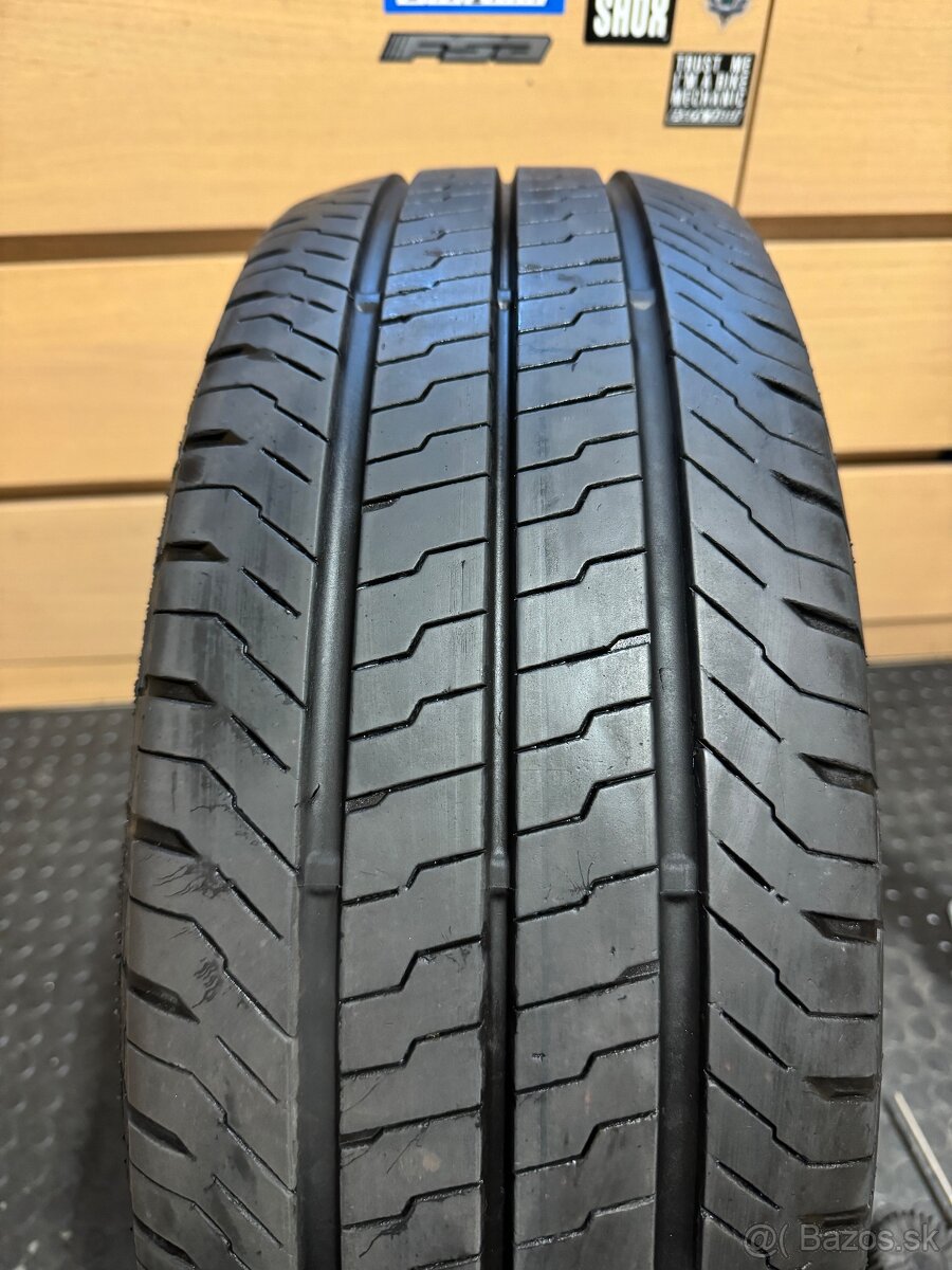 215/60 r17 C