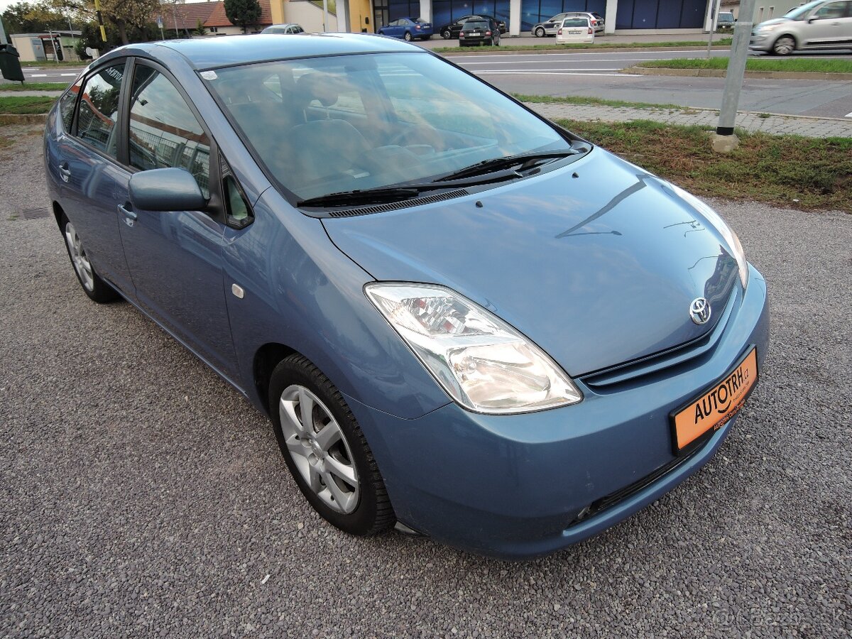 Toyota Prius 1,5 HSD Hybrid 1.maj. Servis 198tkm 2005