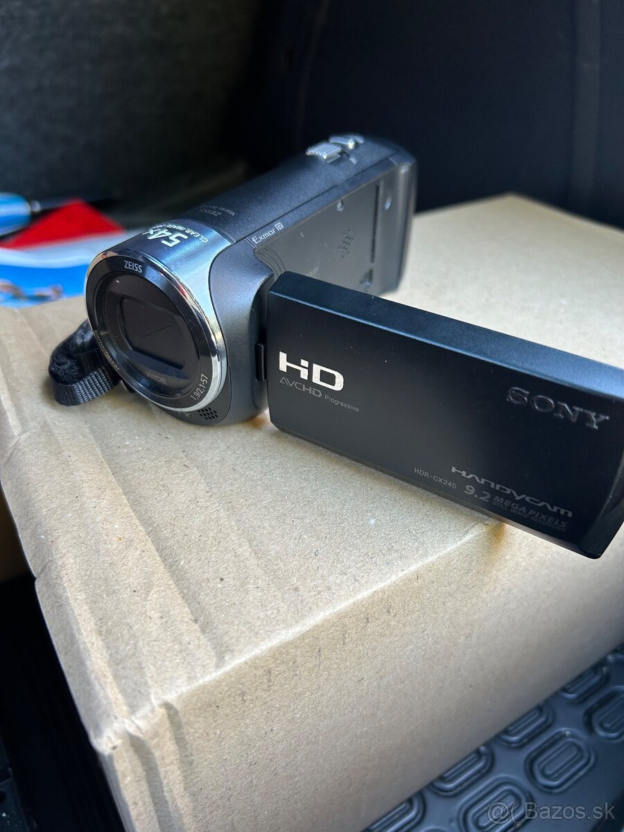 Sony Handycam HDR-CX240e