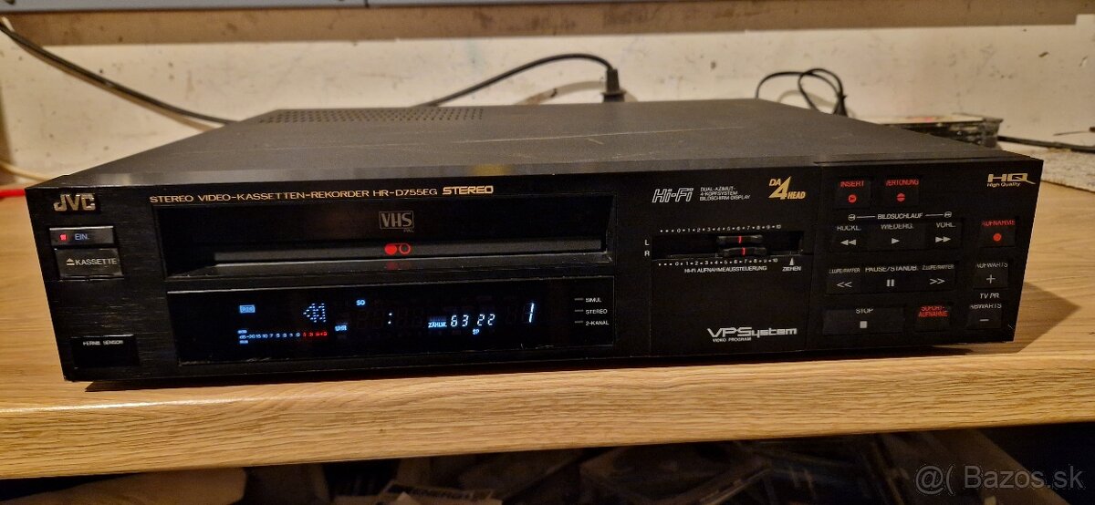 VHS JVC HR-D755