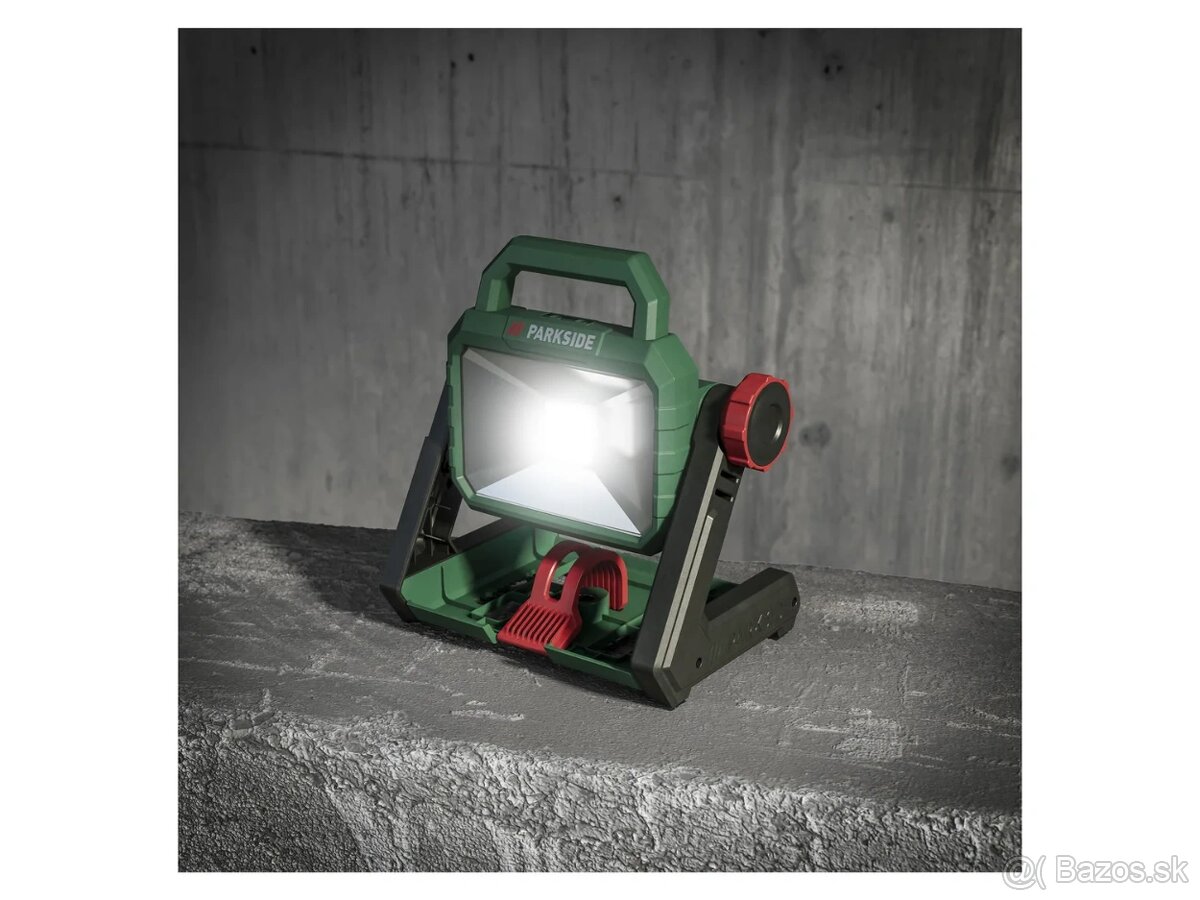 Parkside aku LED reflektor PLSA