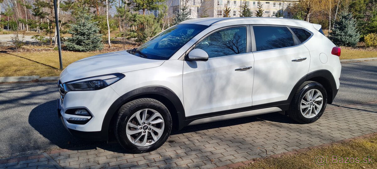 Hyundai Tucson, rok 2017", Automat