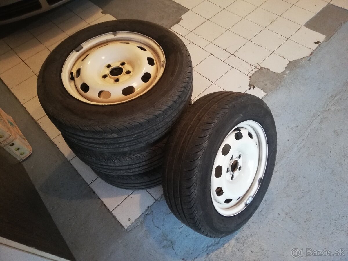 Letné pneumatiky 195/65 r15  Octavia 1