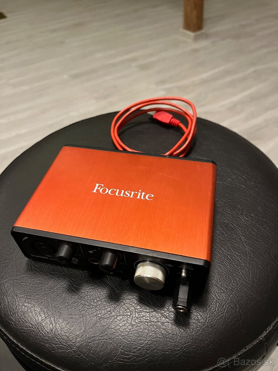 Focusrite Scarlett 2i2