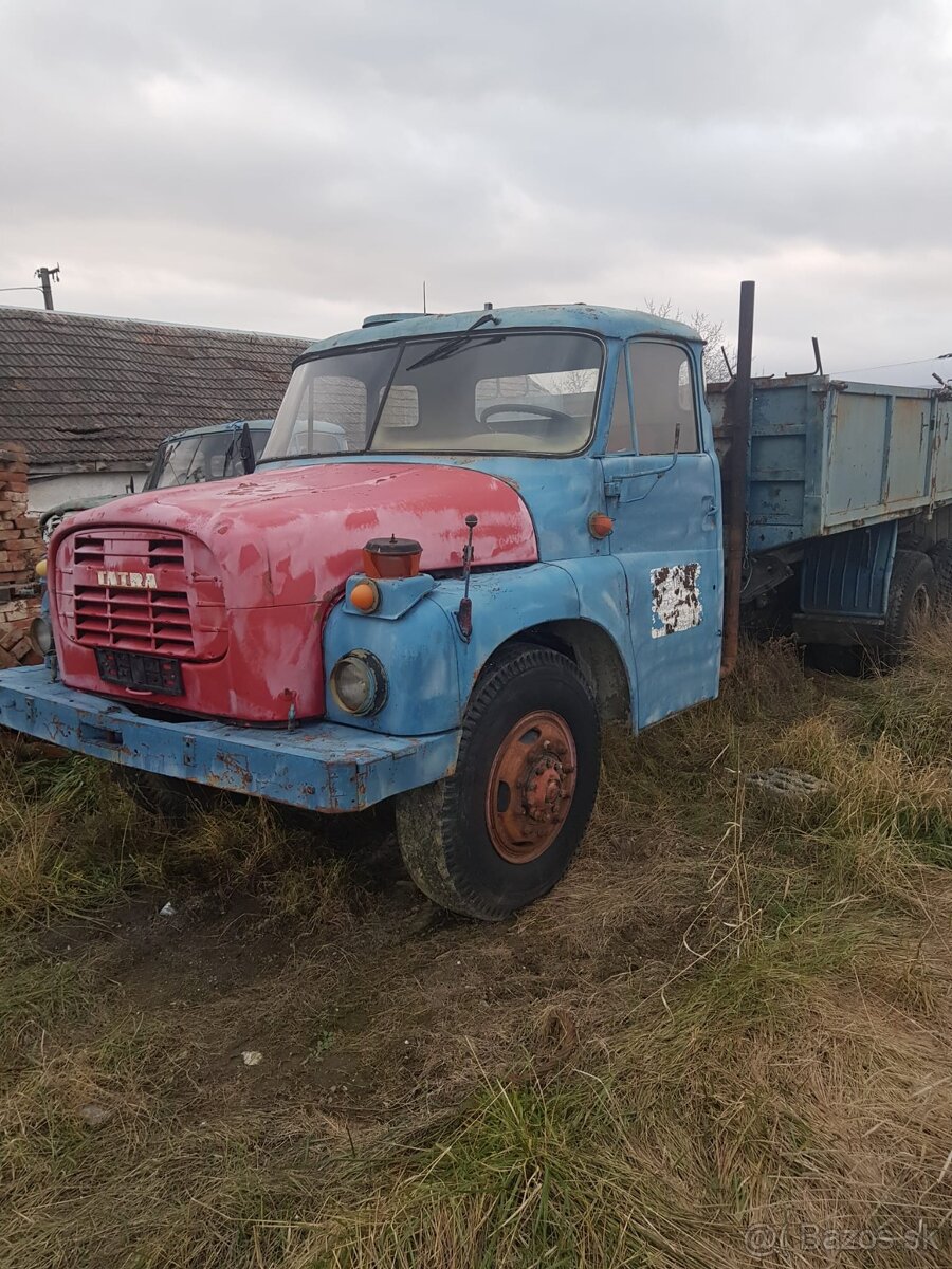 Tatra 148 valník - vojenský podvozok