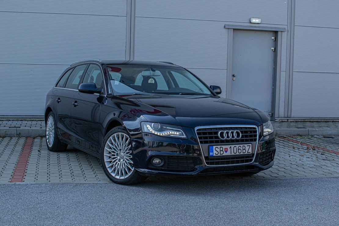 Audi A4 B8 Avant (Combi) 2.0 TDi 2009