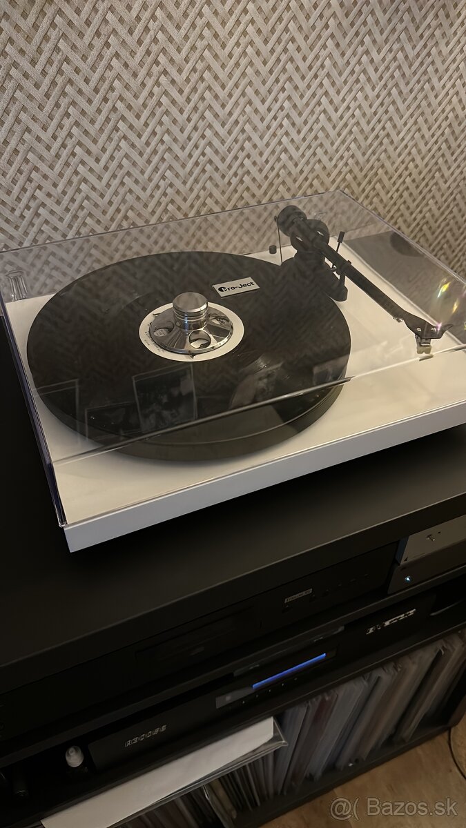 PRO-JECT Debut Carbon EVO