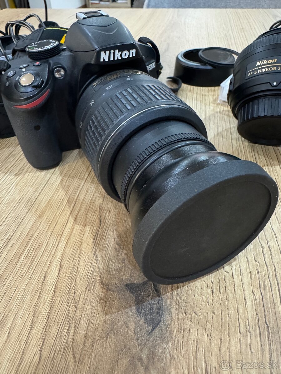 NIKON D3200