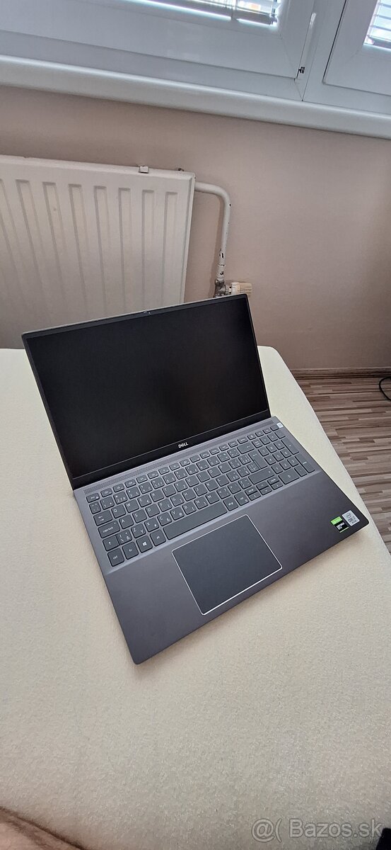 DELL Vostro 15-7500 (W0KWN)