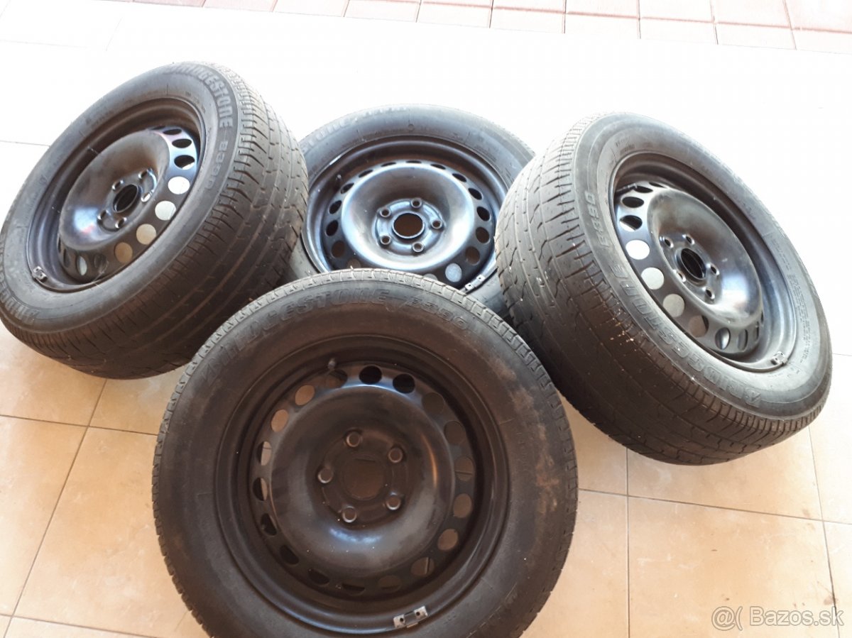 Pneumatiky  195/65 R 15 91 H s novými plechovými diskami