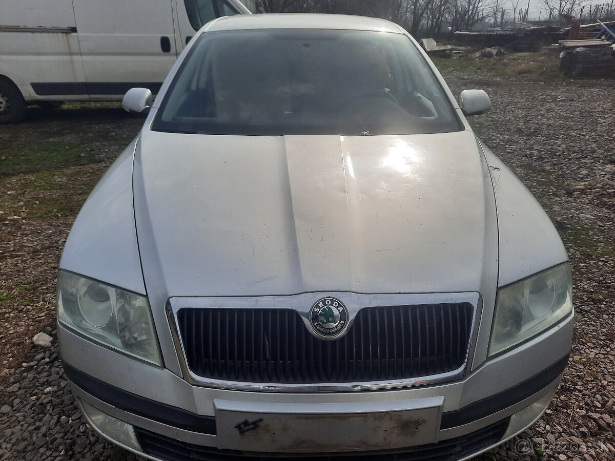 Rozpredam Skoda Octavia 2 1,9tdi 77kw farba strieborna