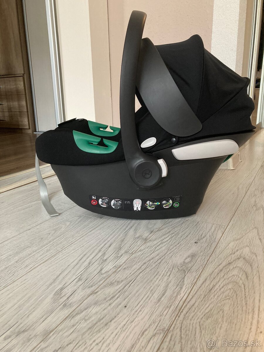 Autosedačka Cybex Aton B2 i-Size Black