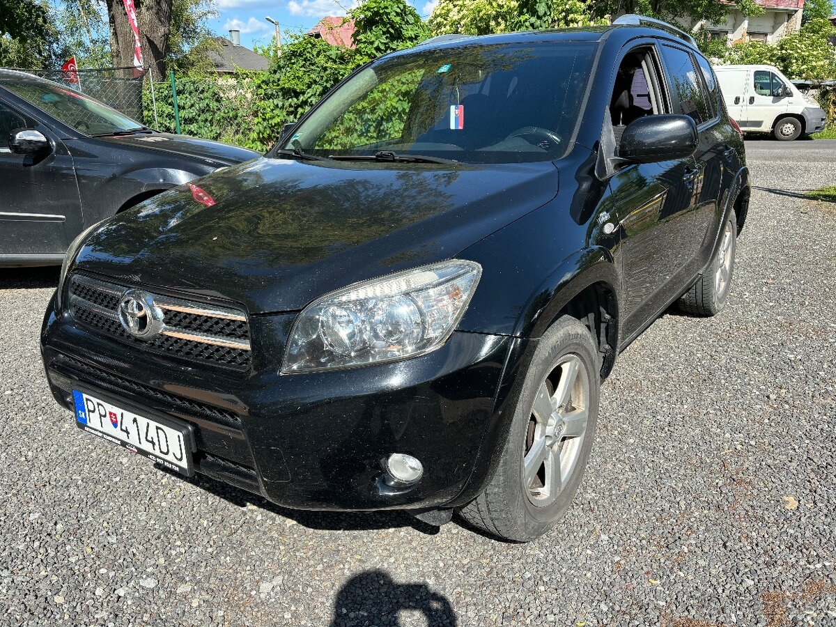 Toyota RAV4  2.2 D-4D 180X