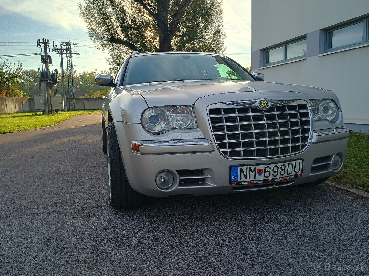 Chrysler 300c Touring 5.7 hemi awd 4x4