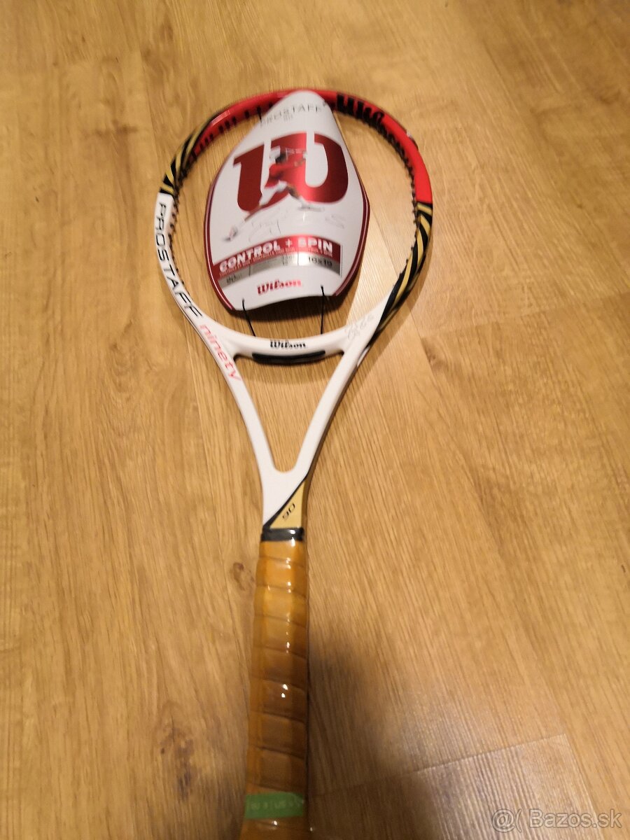 Predám tenisovú raketu WILSON Pro Staff 90 Roger Federer