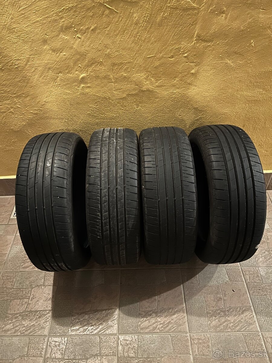 Predám letné pneumatiky 215/55 R18