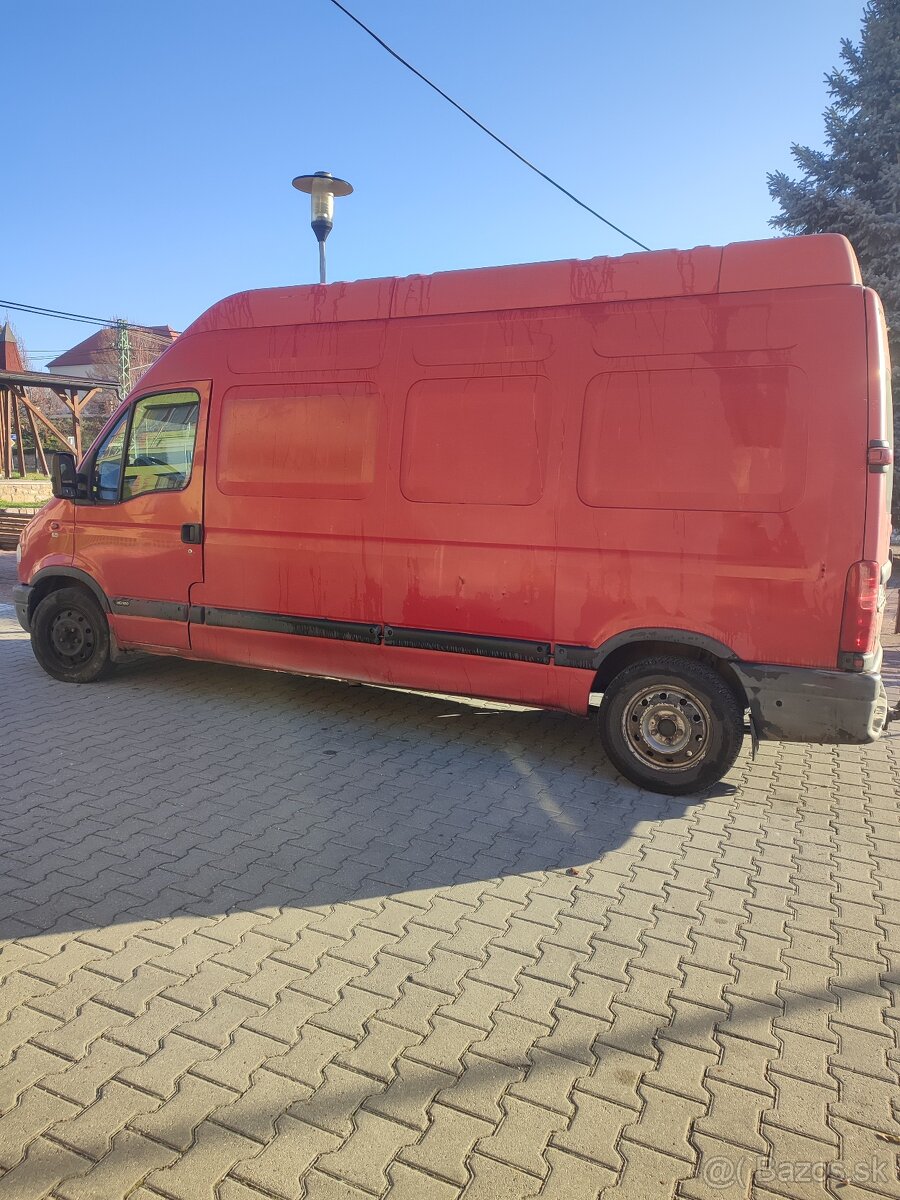 Renault Master 2.5 tdi   rok výroby 2002