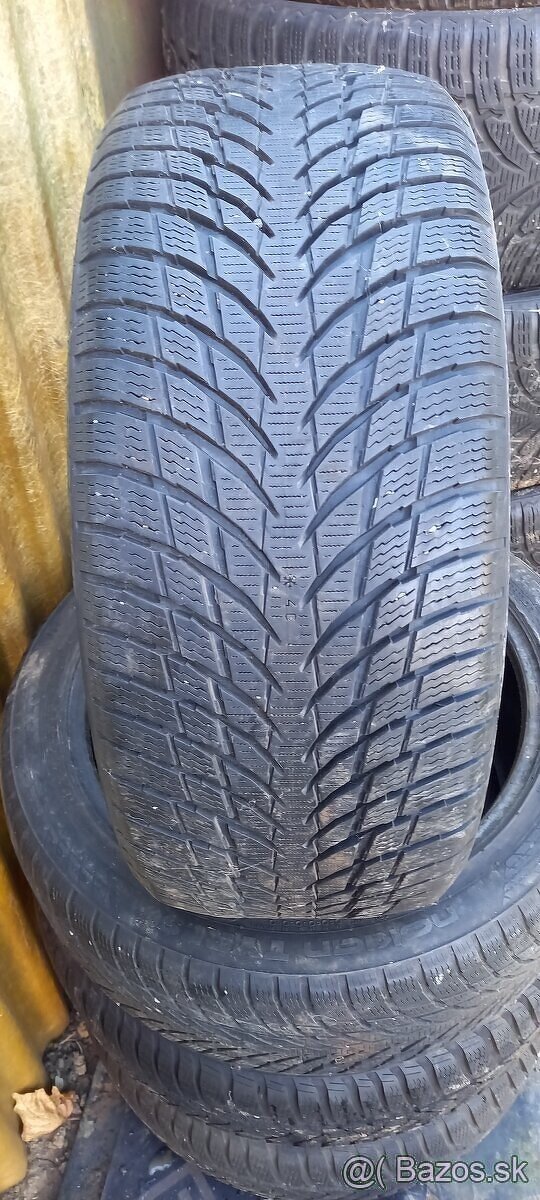 Predám zimné pneu Nokian 225/45R18